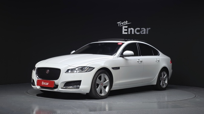 Jaguar XF 2018
