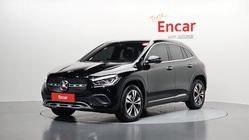 Mercedes-Benz GLA-Class 2021