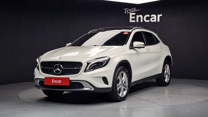 Mercedes-Benz GLA-Class 2017