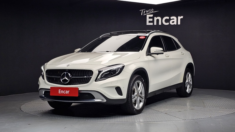 Mercedes-Benz GLA-Class