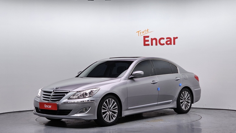 Hyundai Genesis