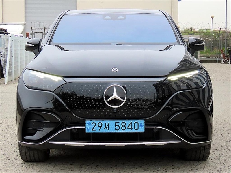 Mercedes-Benz EQE