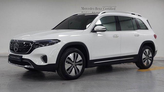 Mercedes-Benz EQB 2023