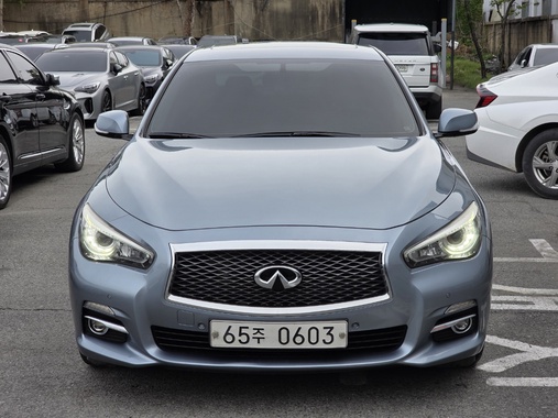Infiniti Q50 2015