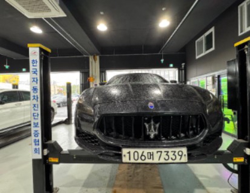 Maserati Quattroporte