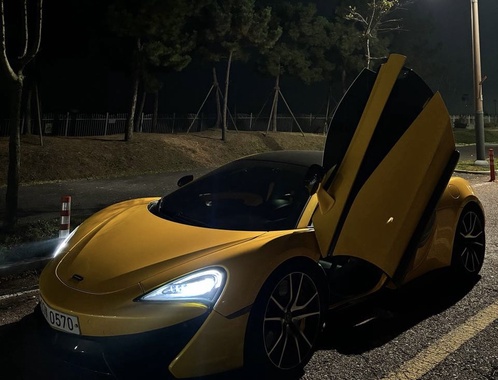 McLaren 570S 2017