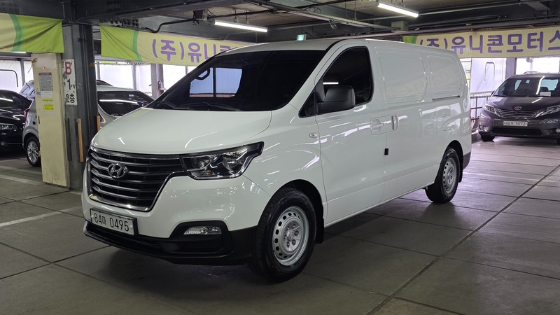 Hyundai Starex