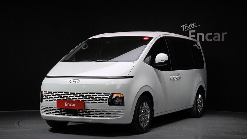 Hyundai Staria