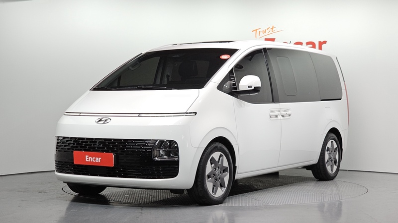 Hyundai Staria