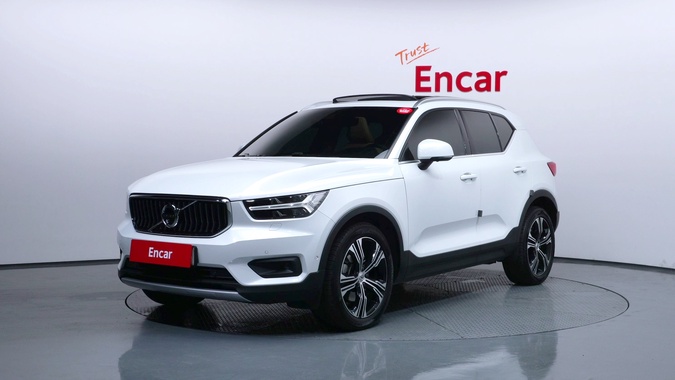 Volvo XC40 2021
