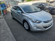 Hyundai Avante 2012