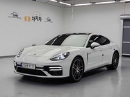 Porsche Panamera 2021