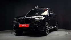 BMW X7 2025