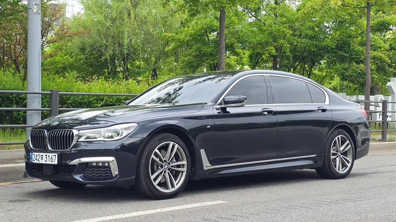 BMW 7 Series
