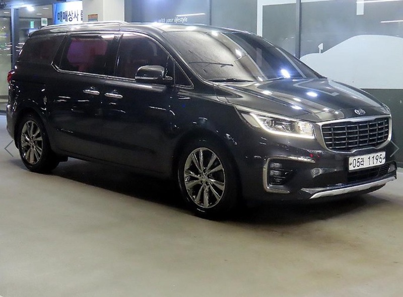 Kia Carnival