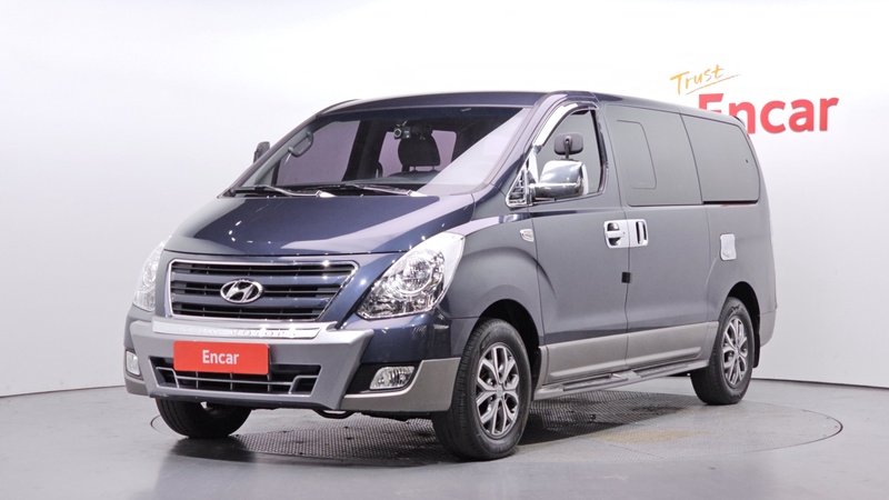 Hyundai Starex