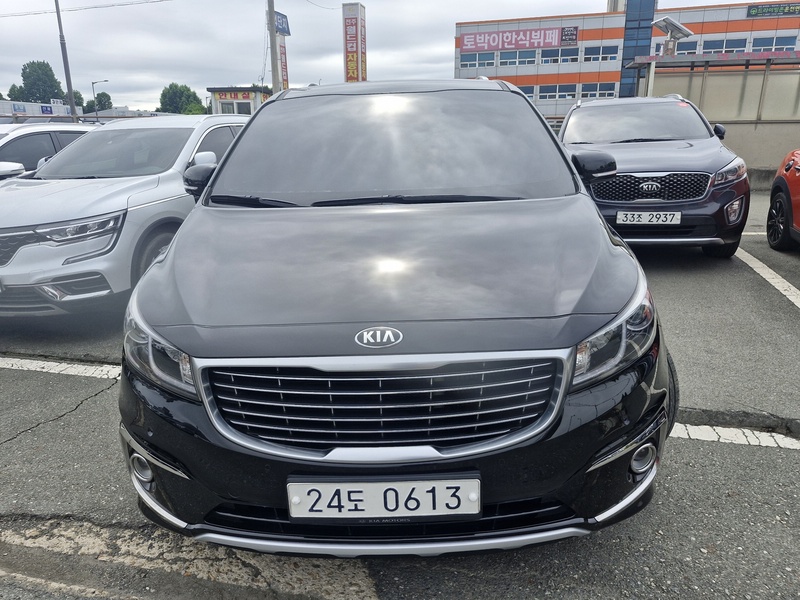 Kia Carnival