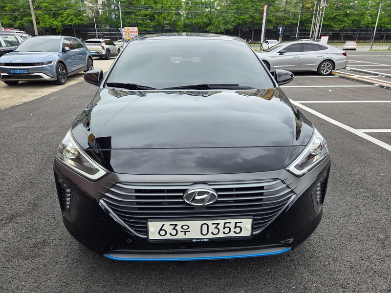 Hyundai Ioniq