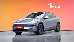 Tesla Model Y 2025