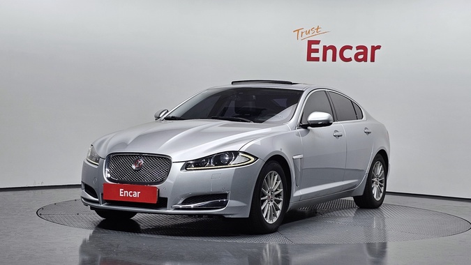 Jaguar XF 2014