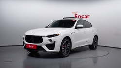 Maserati Levante 2021