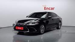 Lexus ES 2020