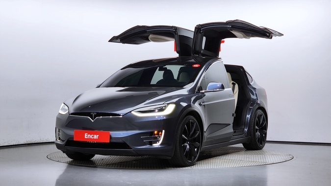 Tesla Model X 2020
