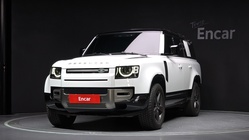 Land Rover Defender 2024