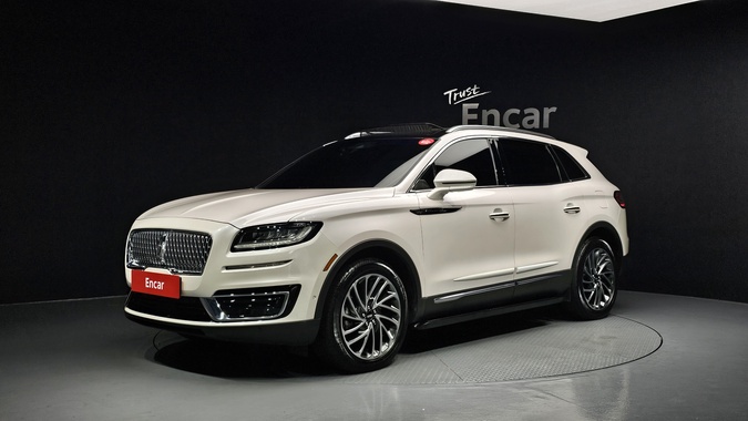 Lincoln Nautilus 2019