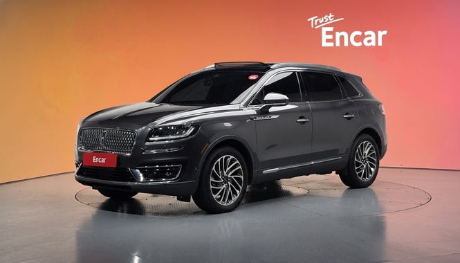 Lincoln Nautilus 2020