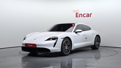 Porsche Taycan 2021