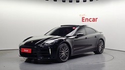 Porsche Panamera 2024