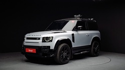 Land Rover Defender 2021