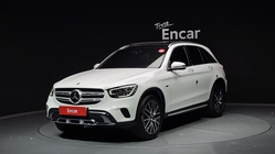 Mercedes-Benz GLC-Class 2021