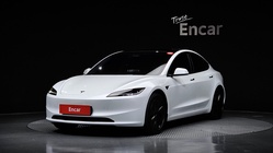 Tesla Model 3 2024