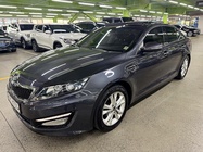 Kia K5 2011