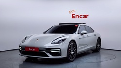 Porsche Panamera 2022