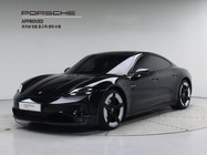 Porsche Taycan 2025