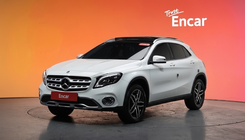 Mercedes-Benz GLA-Class