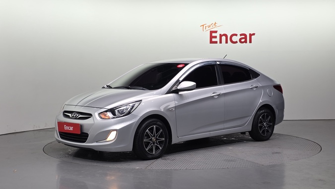 Hyundai Accent 2012