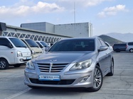 Hyundai Genesis 2013