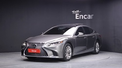 Lexus LS 2018
