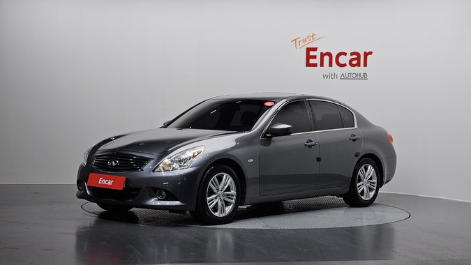 Infiniti G 2012