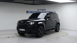 Land Rover Defender 2024