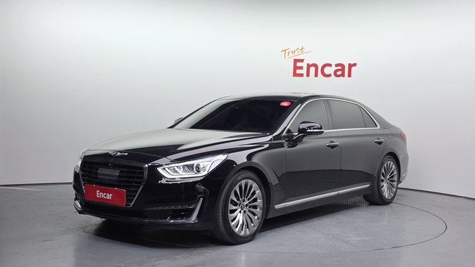 Genesis EQ900 2017