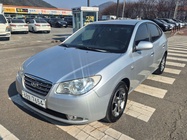 Hyundai Avante 2009
