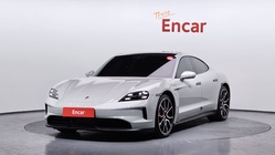 Porsche Taycan 2025