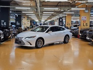 Lexus ES 2025