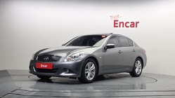 Infiniti G 2011