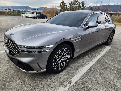 Genesis G90 2023